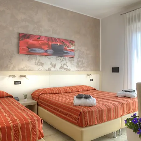 Hotel Menfi Hotell 3*
